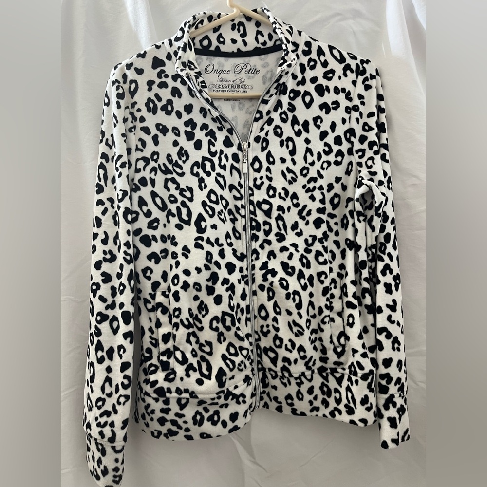 Onque petite, cheetah jacket, size PM